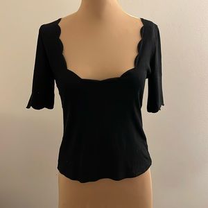 Black scallop top